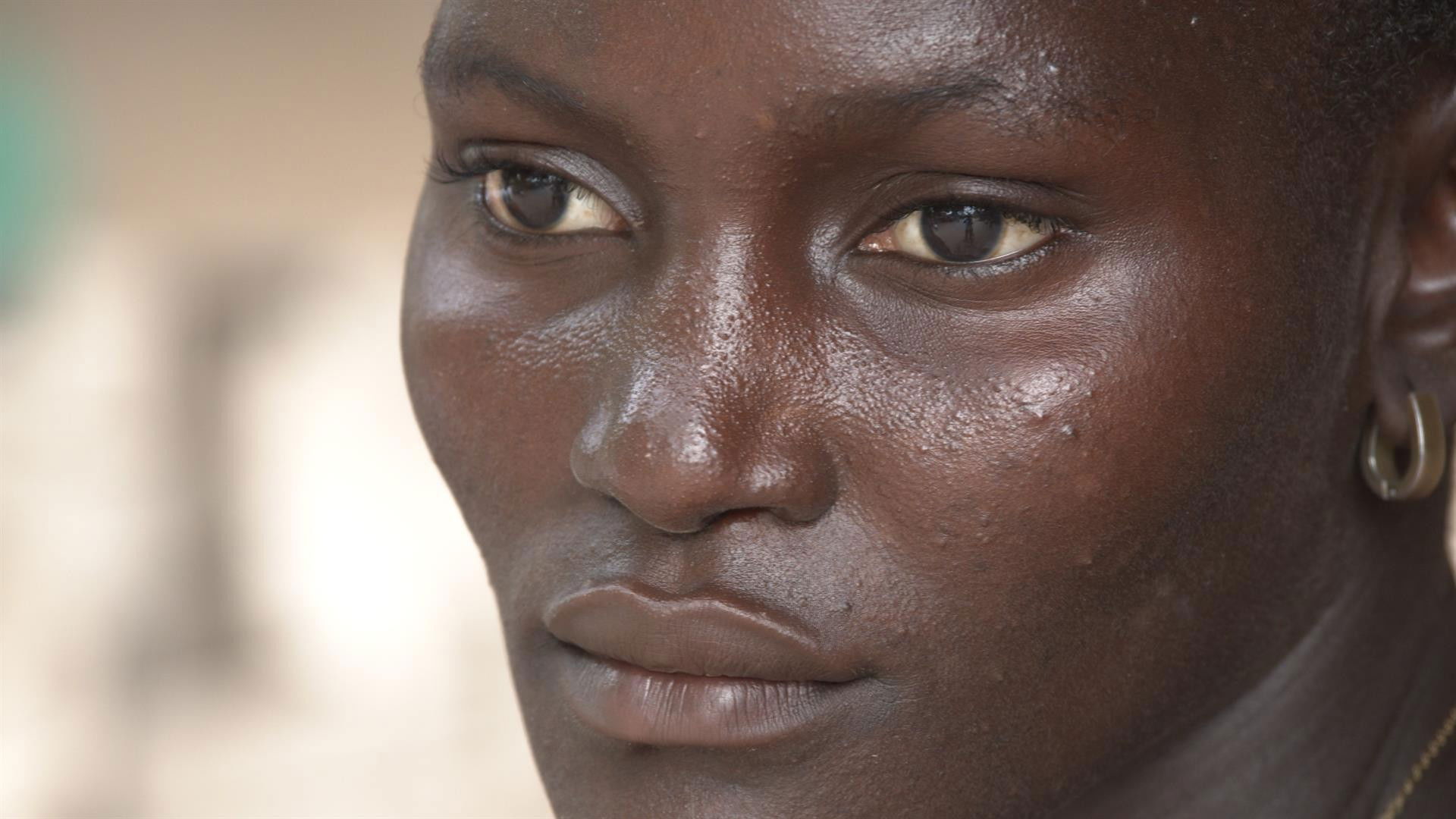 Queens of Orango Background