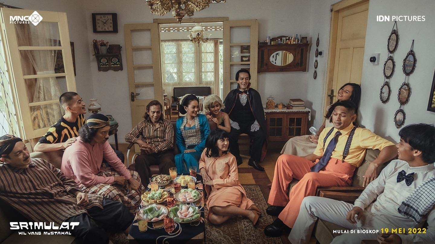Srimulat: Hil Yang Mustahal – Babak Pertama Background