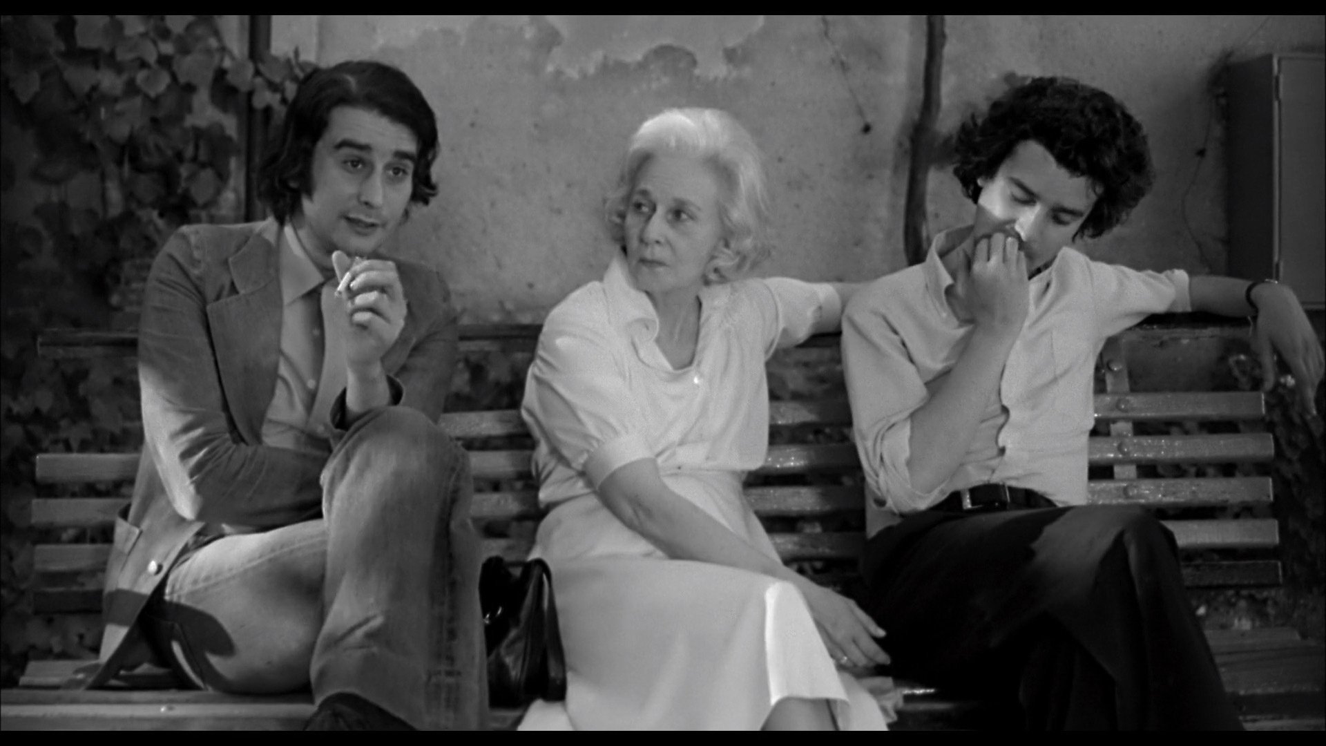 El desencanto Background