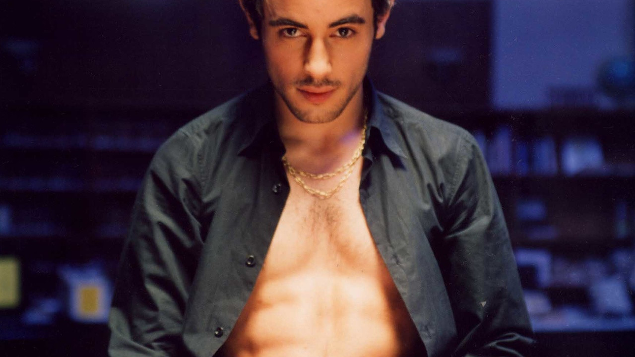 One Fine Day, a Hairdresser Background