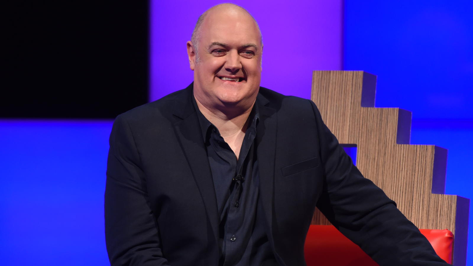 Dara O Briain's Go 8 Bit Background