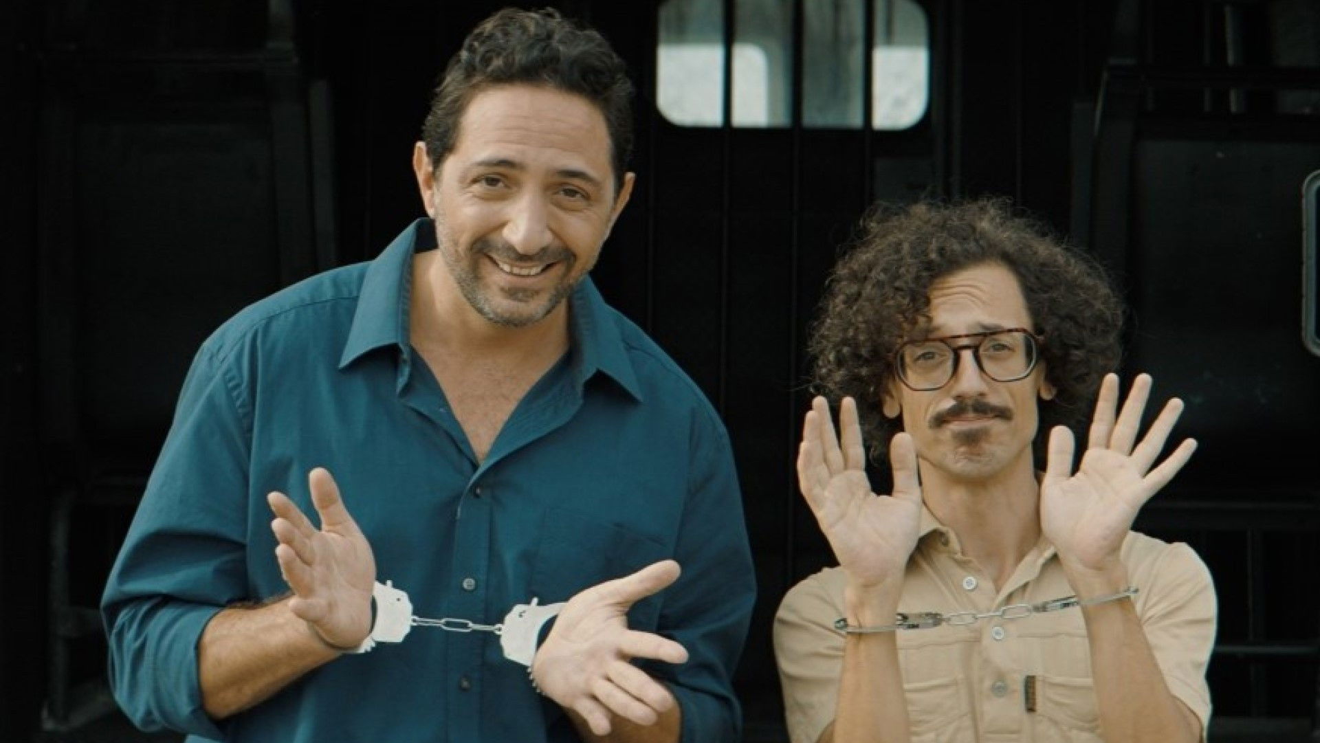 Gli attassati Background