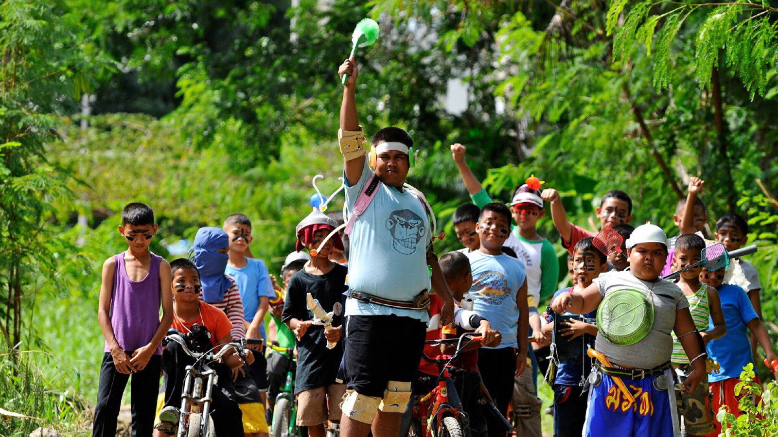 Kindergarten War Background