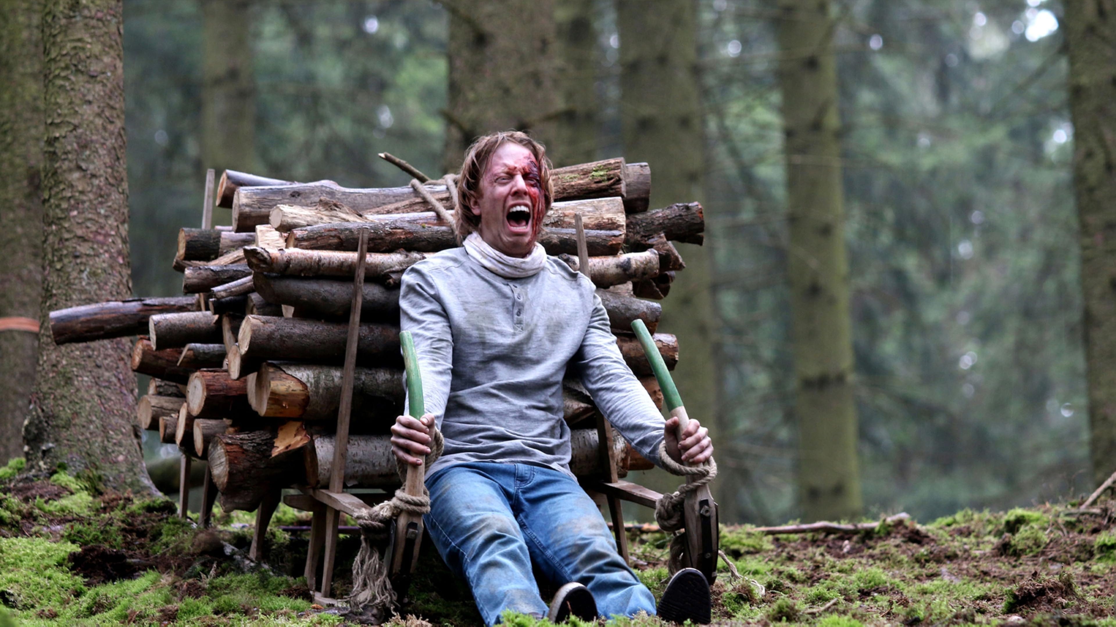 Schlitter: Evil in the Woods Background