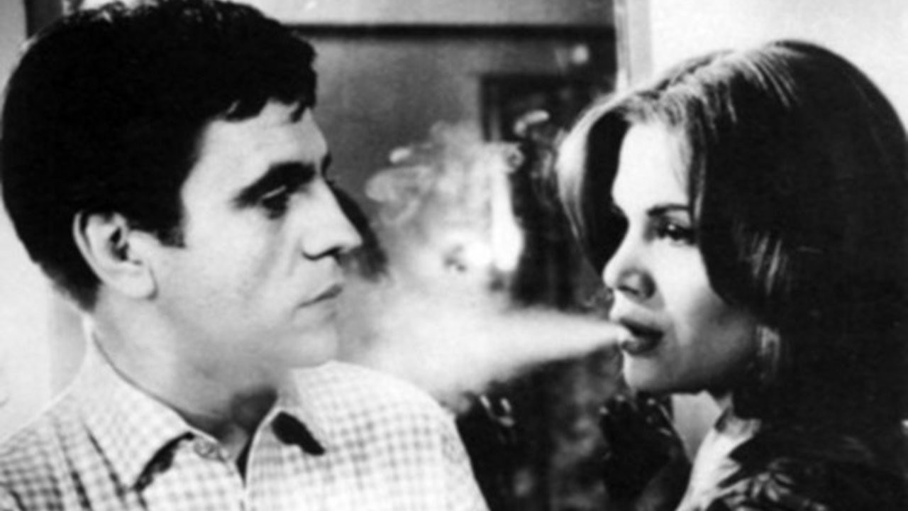 Pajarito Gómez (una vida feliz) Background