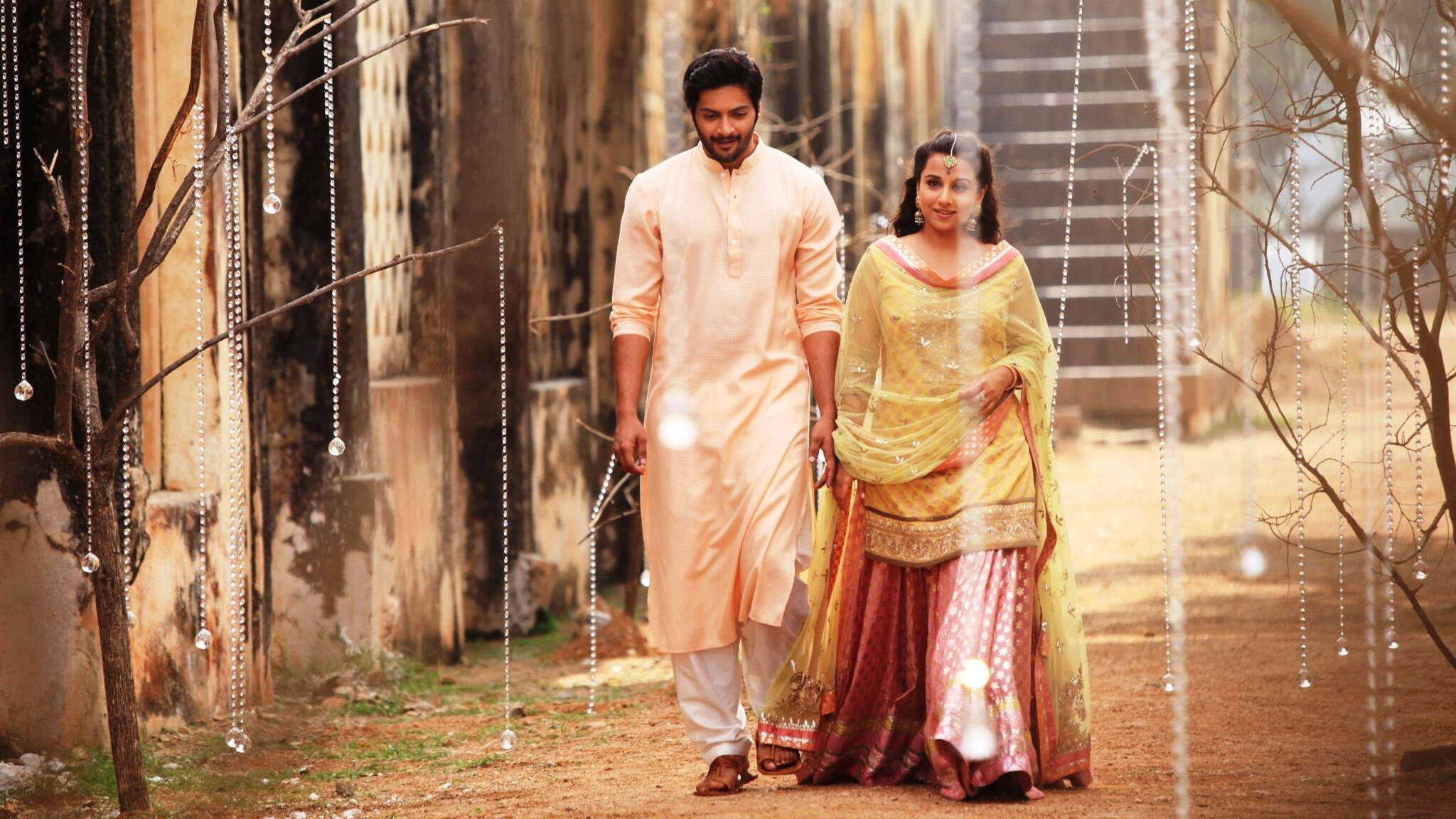 Bobby Jasoos Background