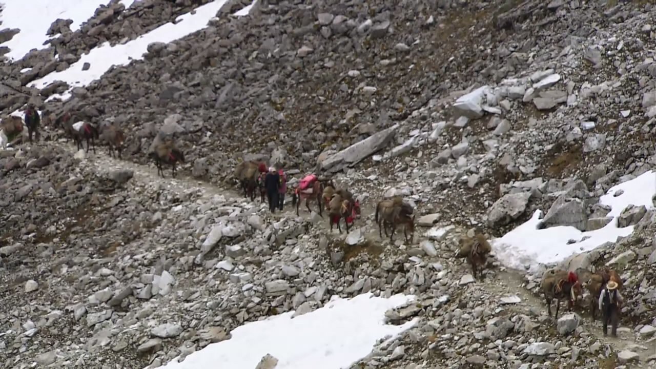 Asian Corridor in Heaven Background