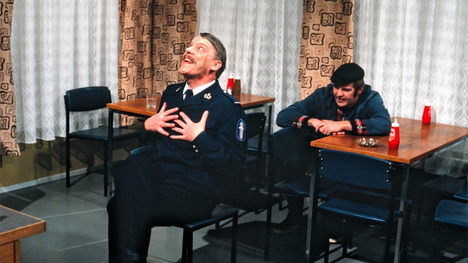 Tankki täyteen Background