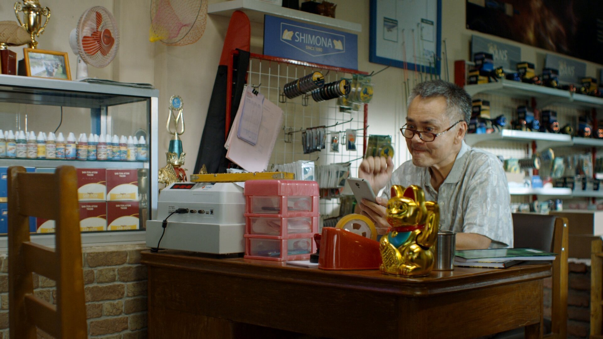 Cek Toko Sebelah The Series: A New Rival Background