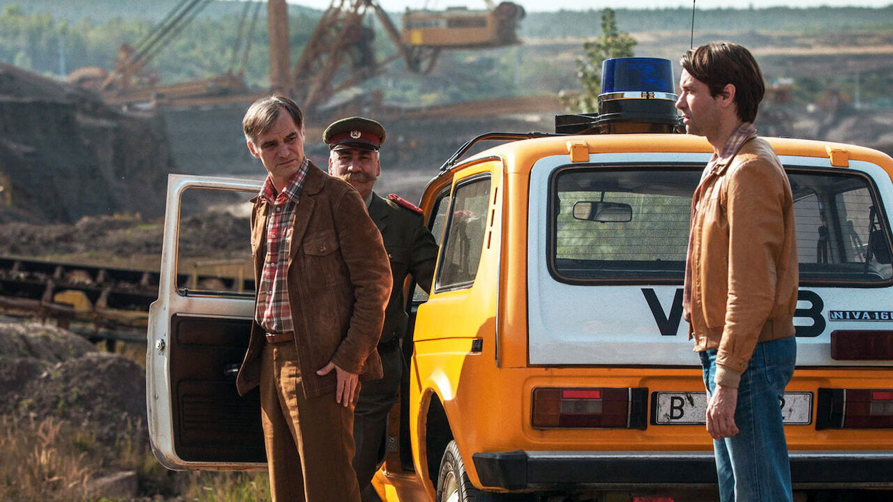 Svět pod hlavou Background