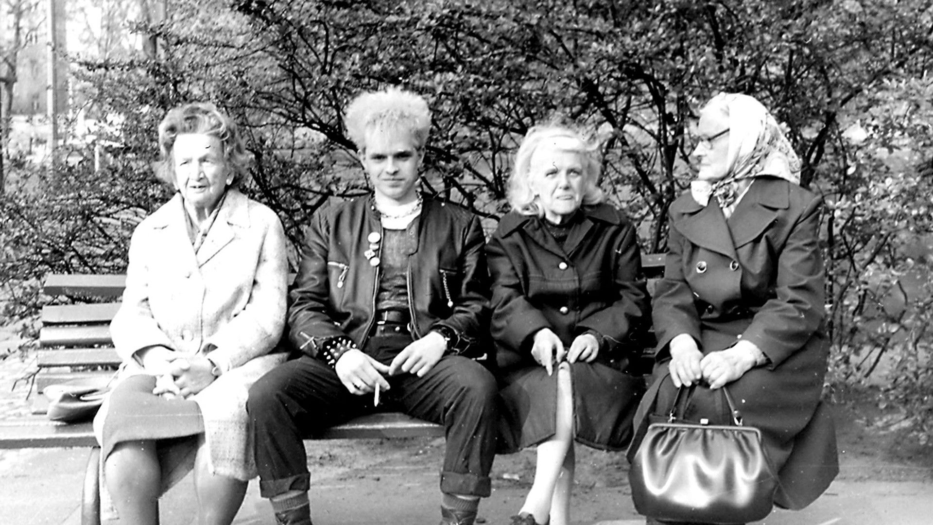 OstPunk! Too much Future Background