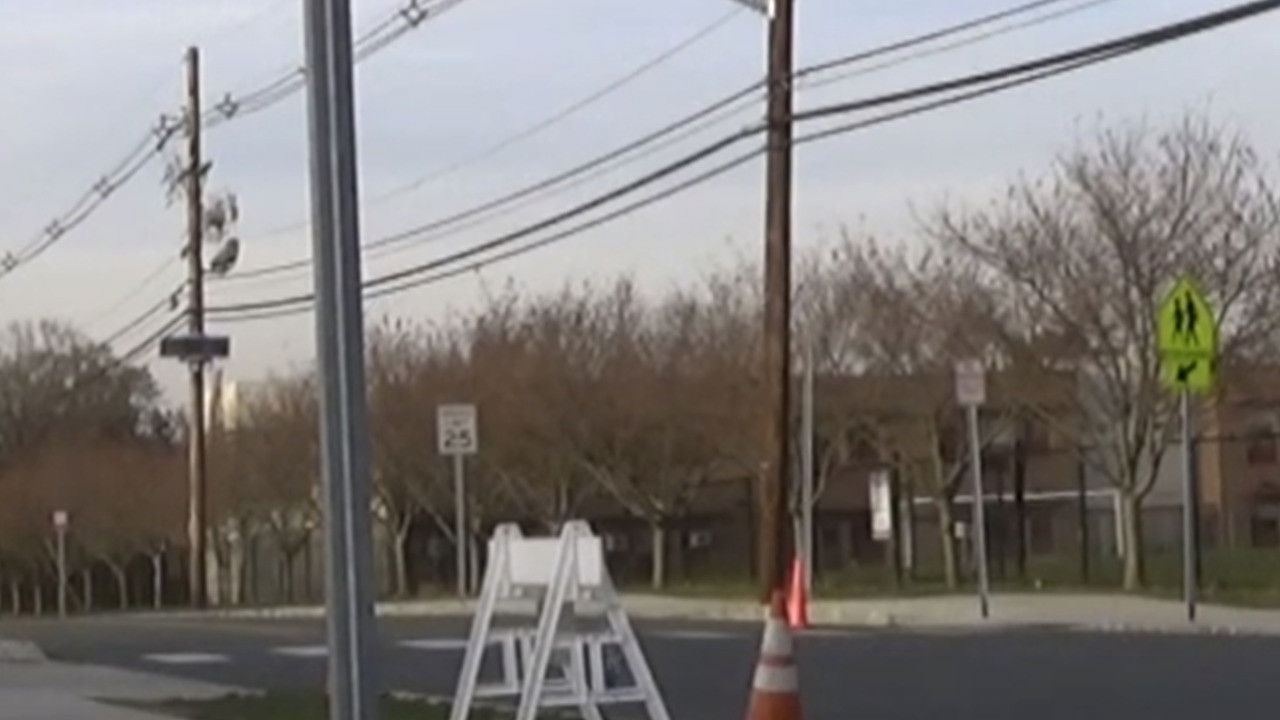 Maximum V Background