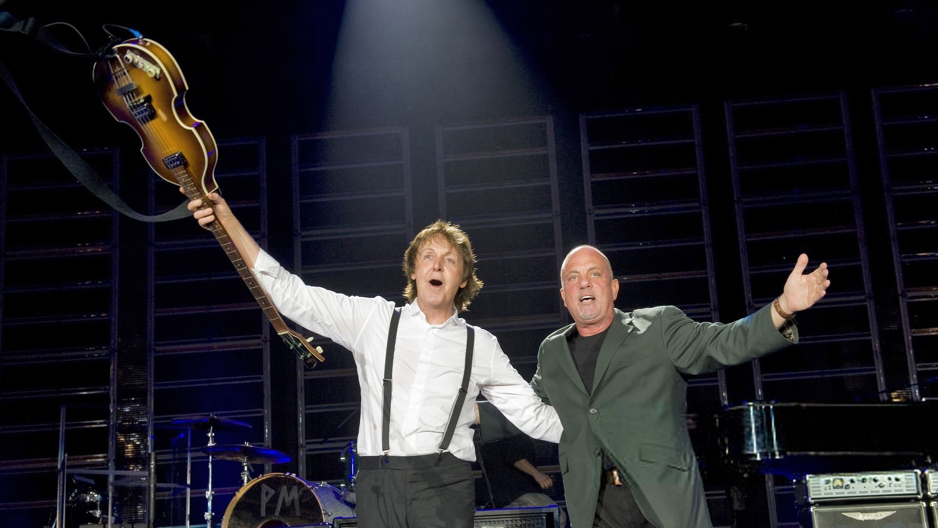 Paul McCartney: Good Evening New York City Background