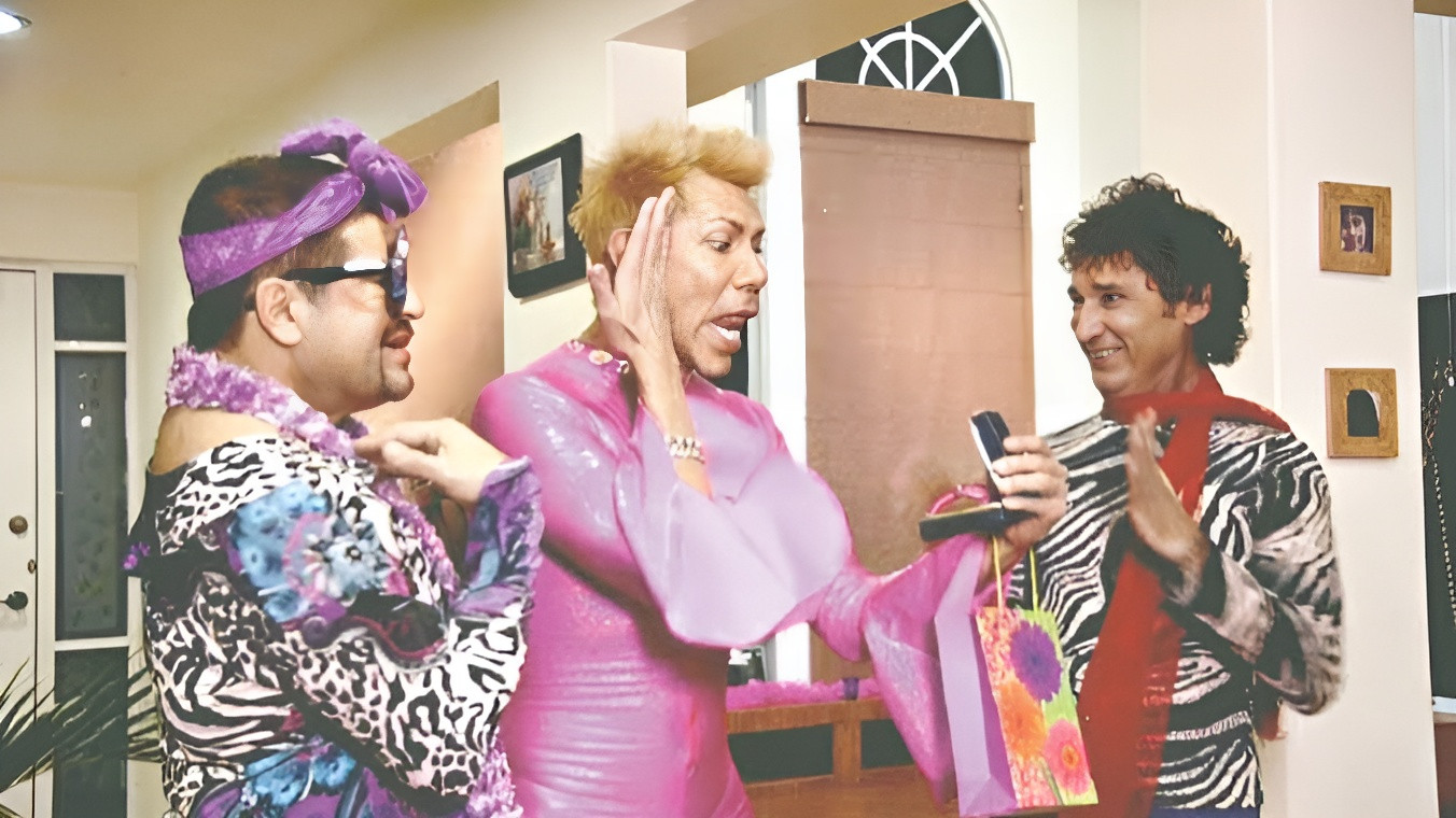 Pink... El rosa no es como lo pintan Background