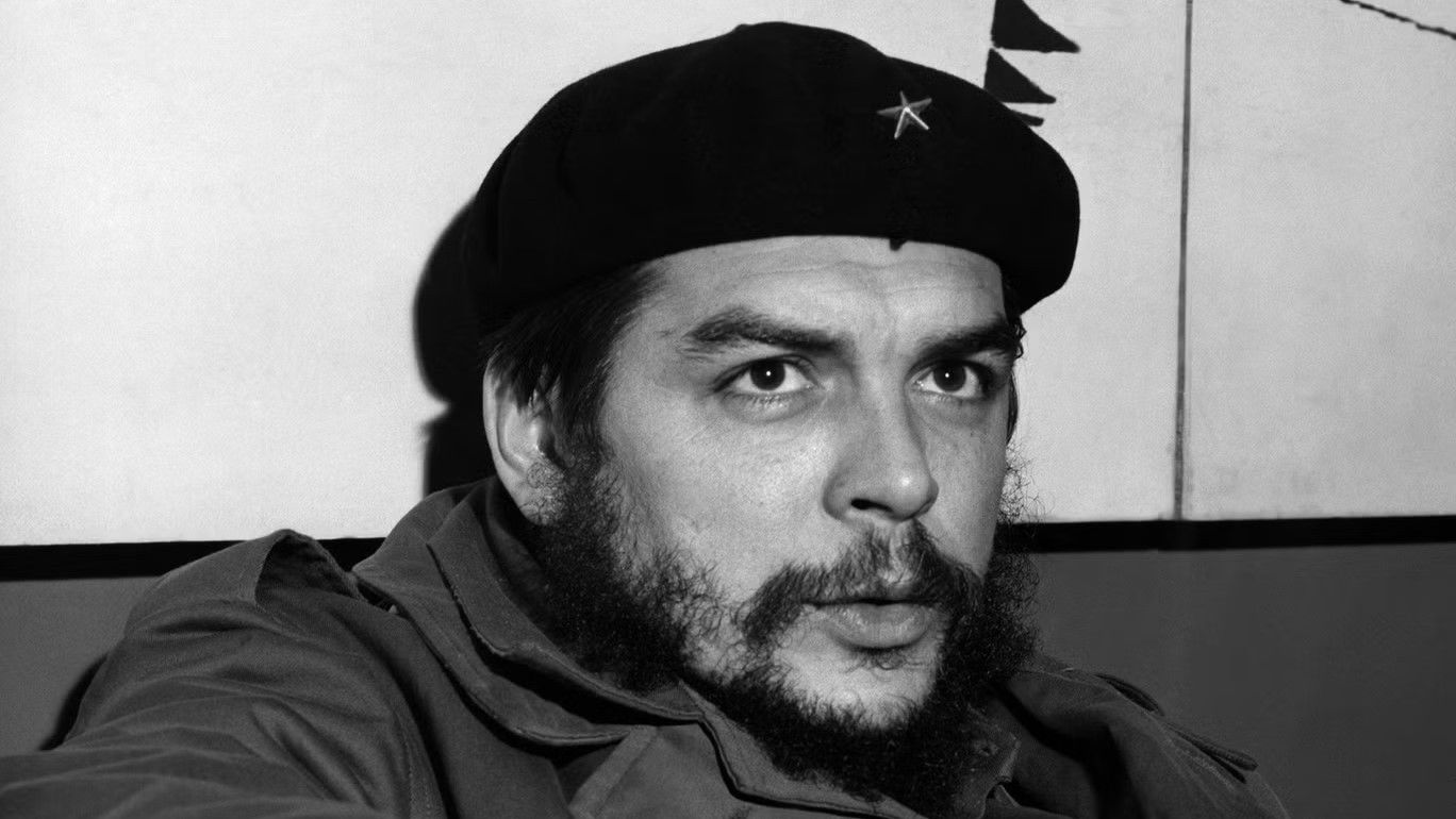 Hasta la Victoria Siempre Background