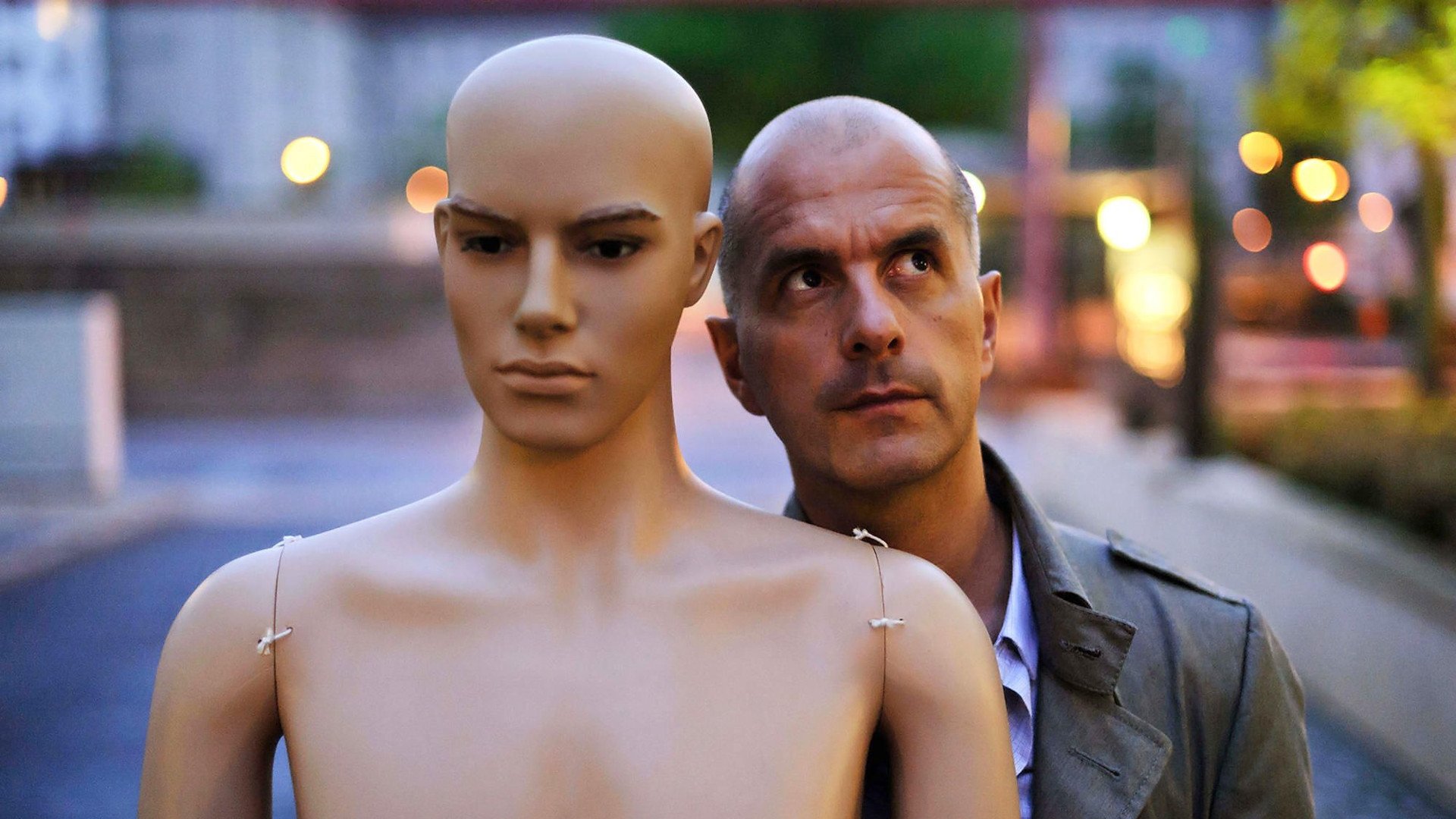 Kreutzer kommt ... ins Krankenhaus Background