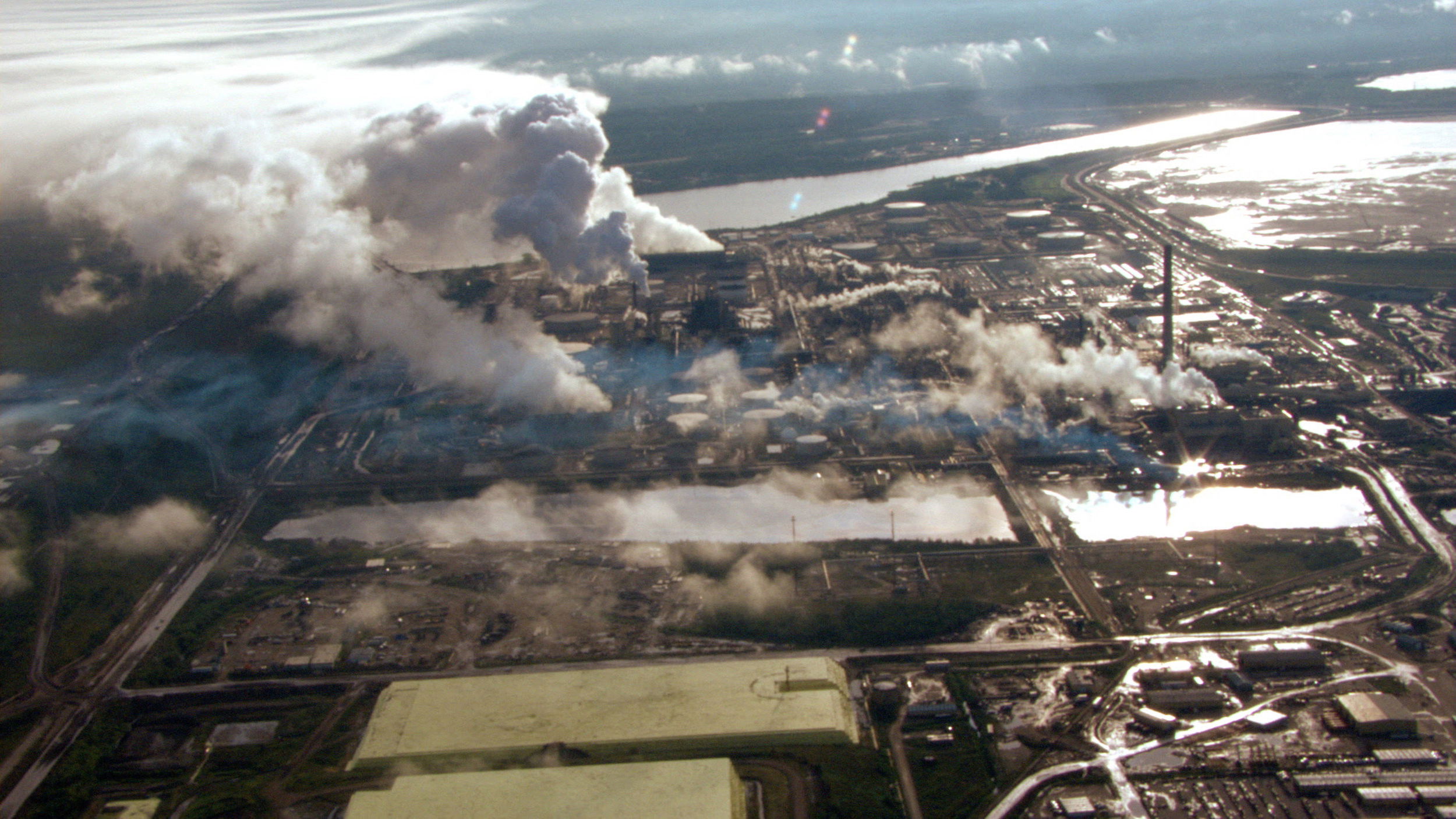 Petropolis: Aerial Perspectives on the Alberta Tar Sands Background