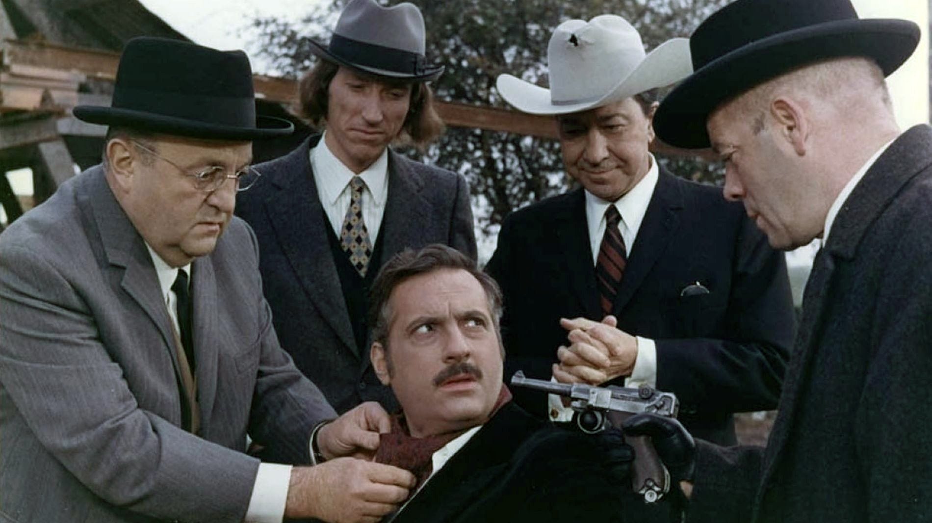 Le Cri du cormoran, le soir au-dessus des jonques Background