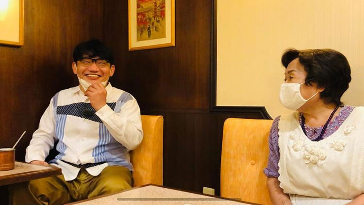 飯尾和樹の『ずん喫茶』 Background