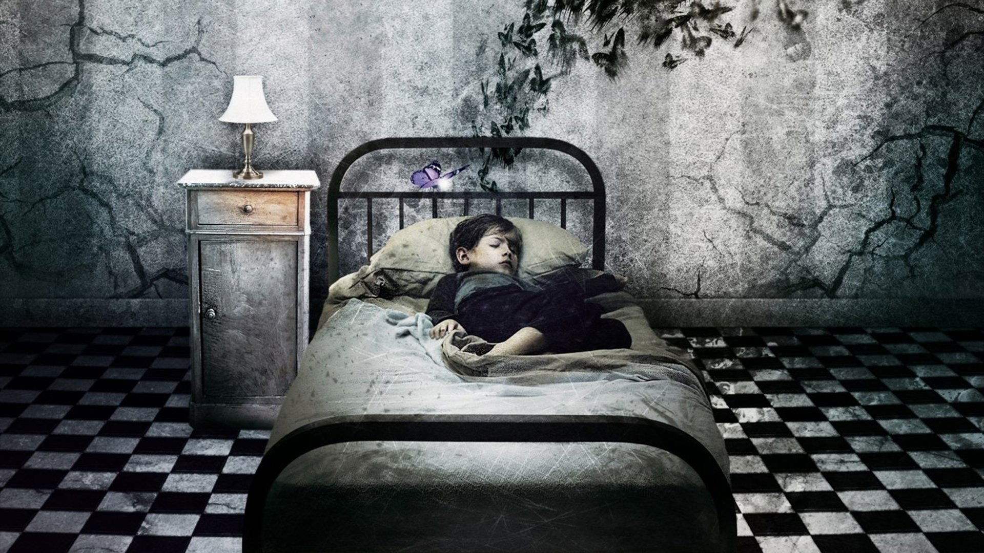 Before I Wake Background