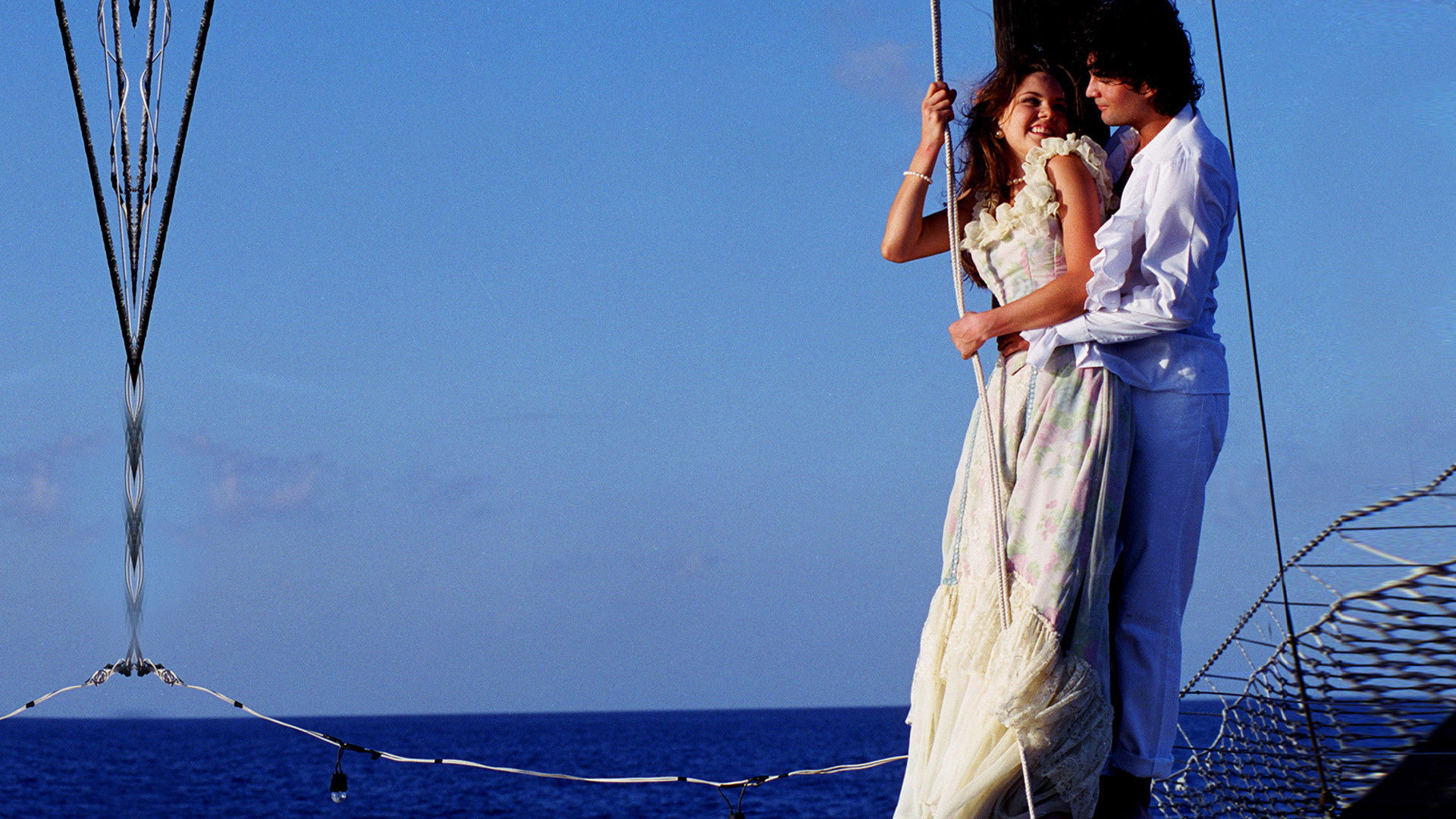 Mi Pequeña Traviesa Background