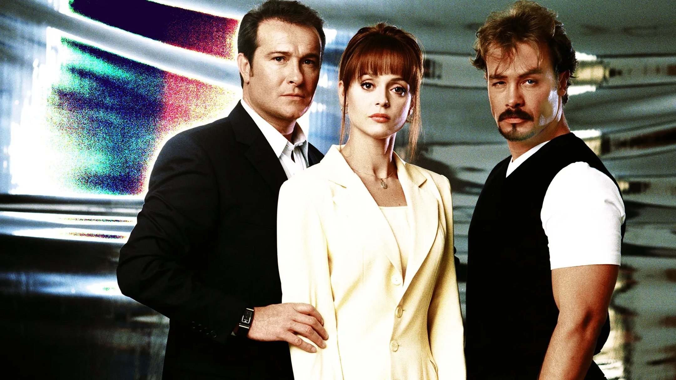 La intrusa Background