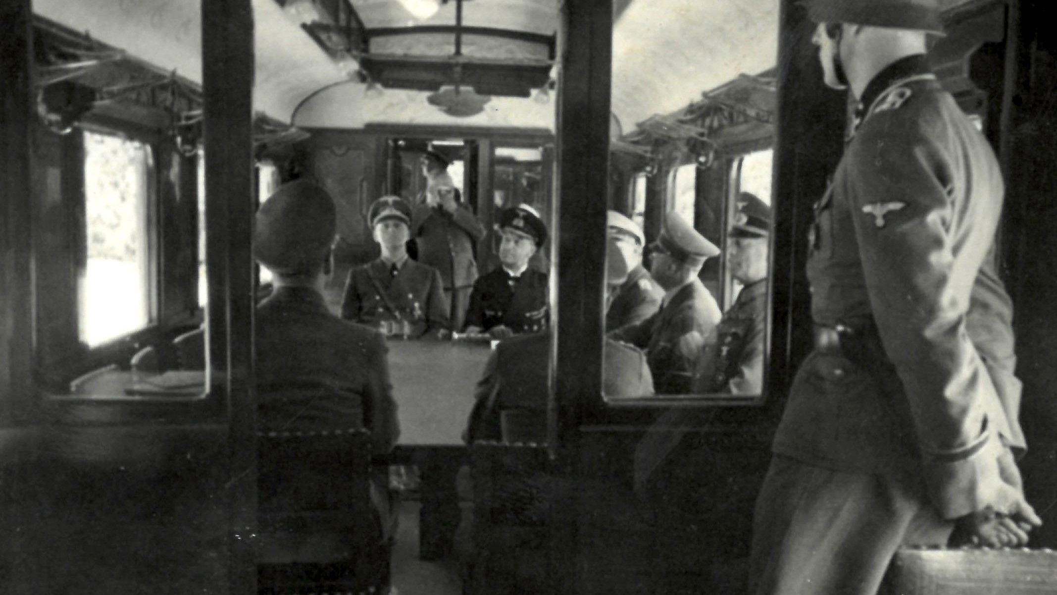 1940, Les secrets de l’Armistice Background