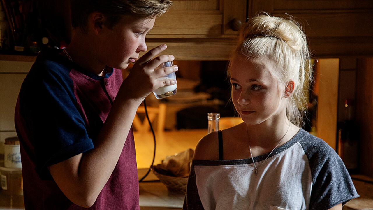 I Love Anna Background