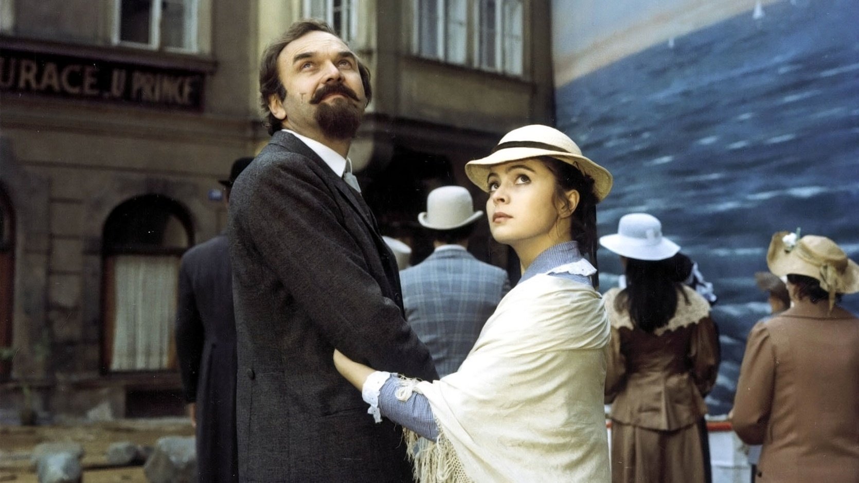 Jára Cimrman Lying, Sleeping Background