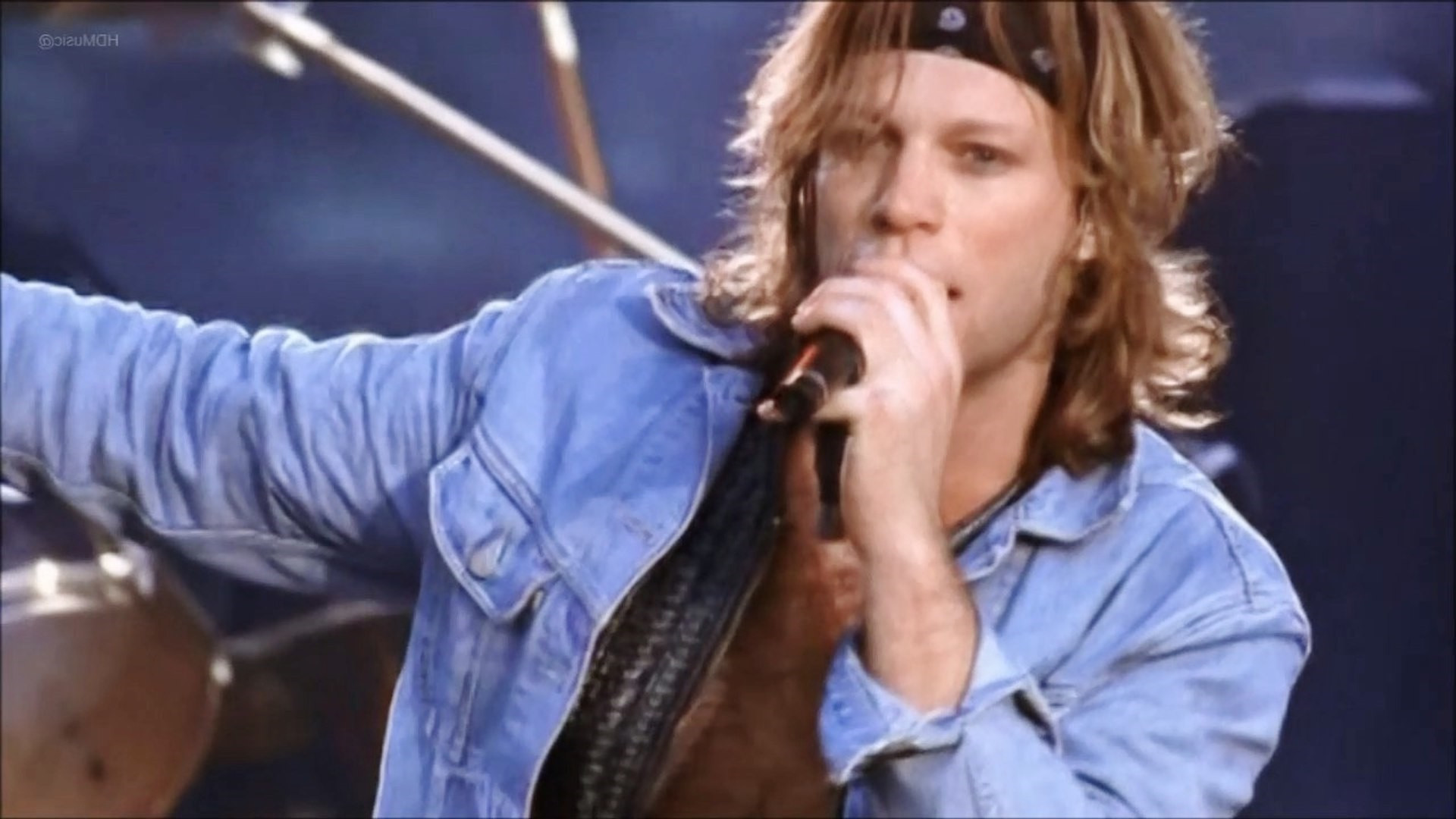 Bon Jovi - Live from London Background
