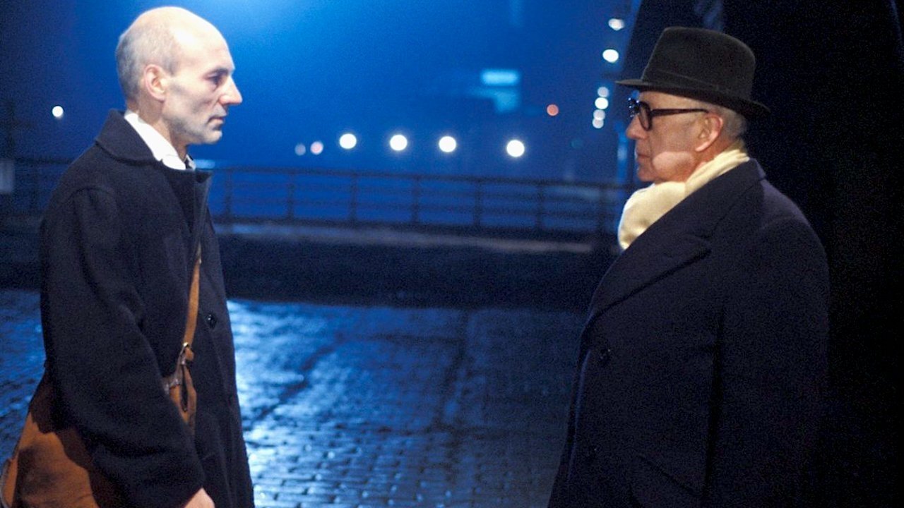 Smiley's People Background