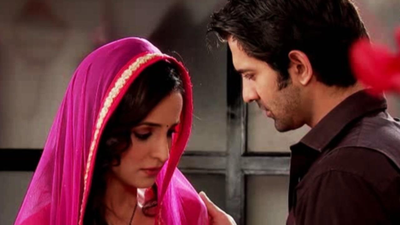 Iss Pyaar Ko Kya Naam Doon? Background