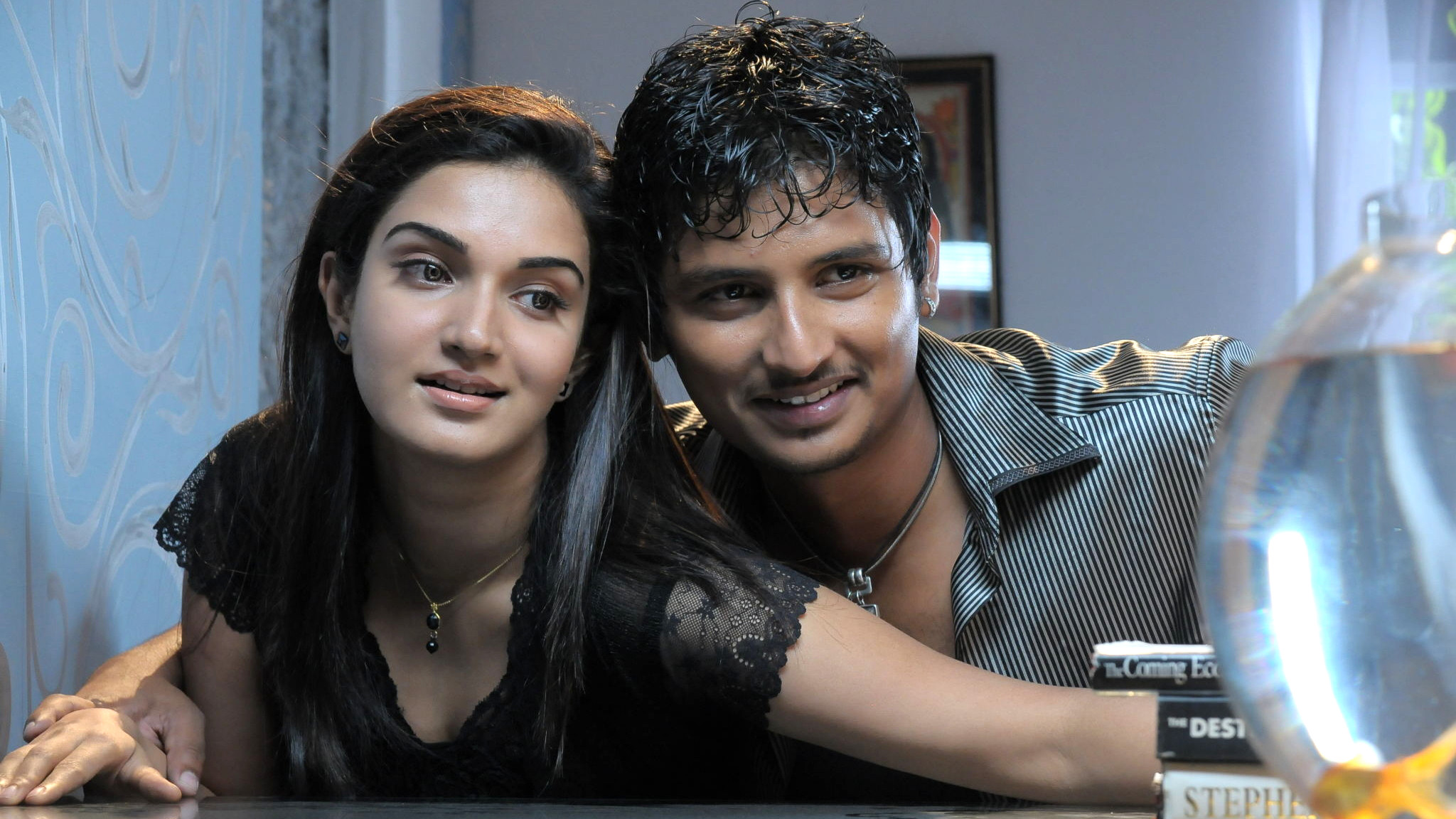 Singam Puli Background