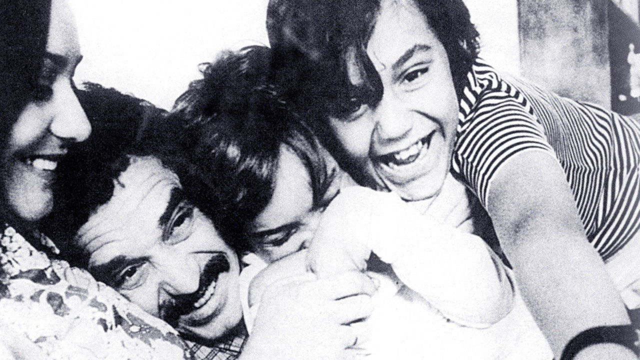 Gabo: la magia de lo real Background