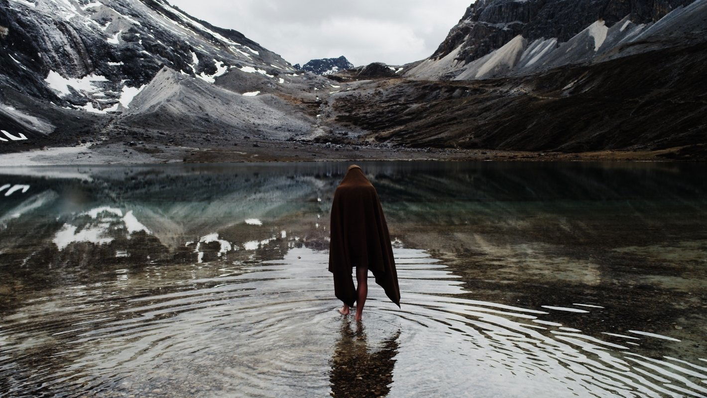 In Course of the Miraculous Background