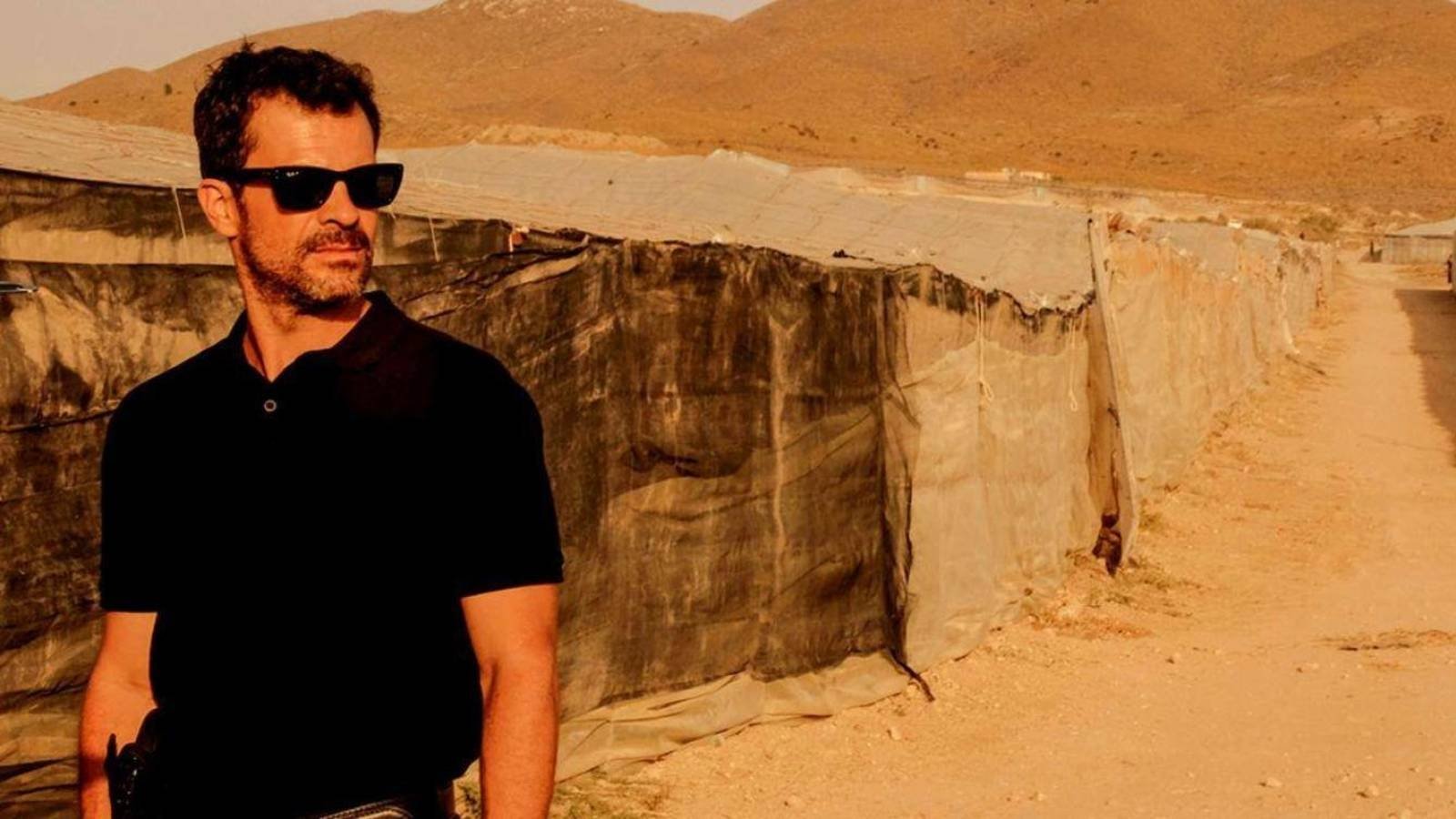 Mar de plástico Background